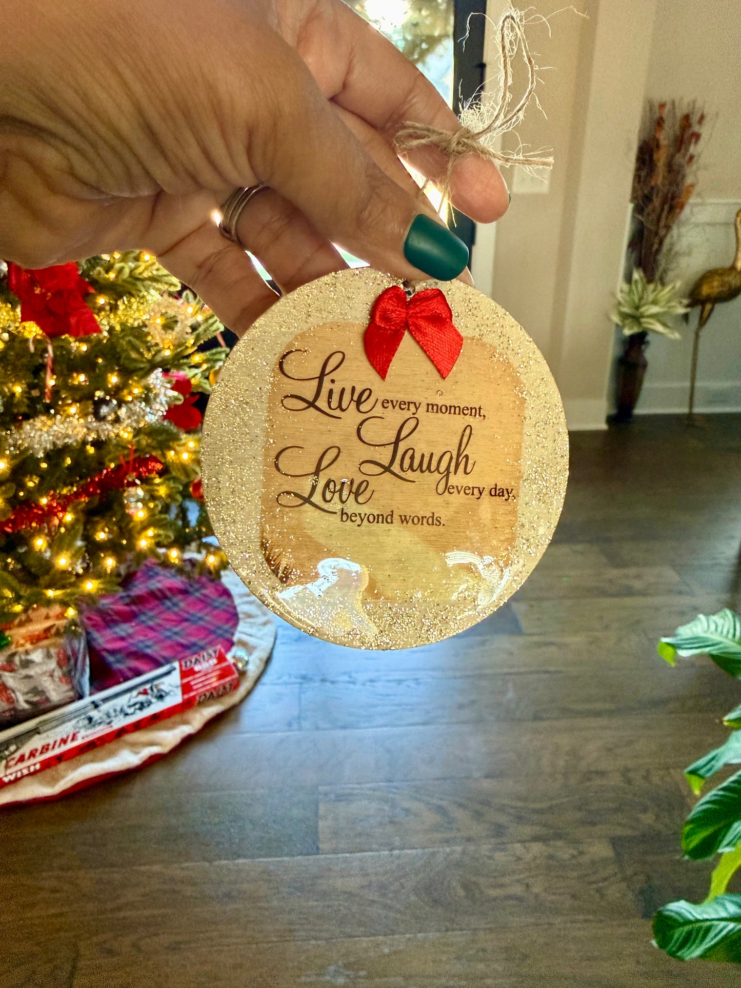 Ornaments✨ can have name and year engraved on the back ✨Set of 2 for 20.00✨